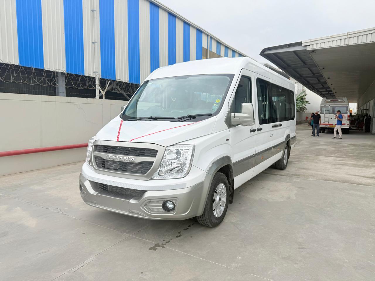 URBANIA 16 D SEAT DELUXE Luxury 6